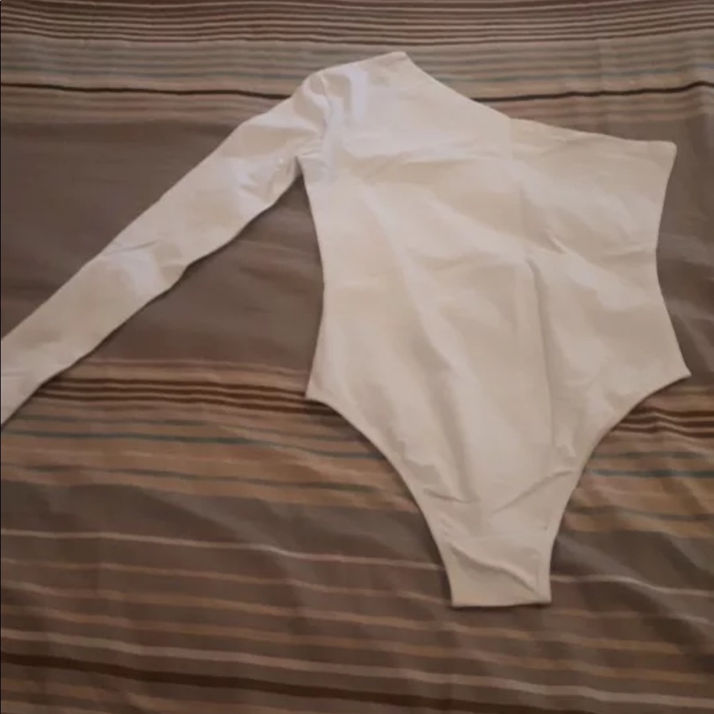 Bodysuit - Picture 5 of 6